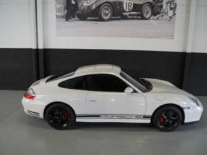 Imagen 39/50 de Porsche 911 Carrera 4 (2002)