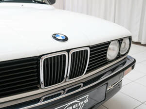Imagen 15/22 de BMW 325i (1989)