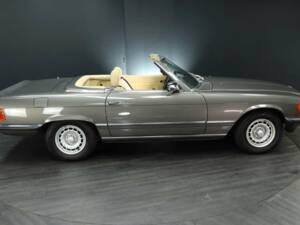 Imagen 7/30 de Mercedes-Benz 380 SL (1983)