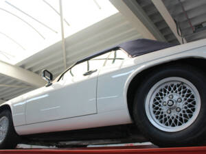 Image 11/50 of Jaguar XJS 5.3 V12 (1988)