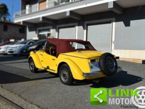 Image 4/10 of FIAT 850 Spider (1967)