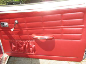 Image 24/45 of Volkswagen Karmann Ghia 1300 (1965)