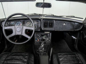 Image 7/50 de MG MGB (1977)