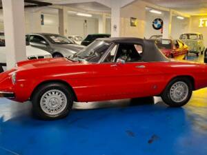 Image 16/43 of Alfa Romeo Spider Veloce 2000 (1982)