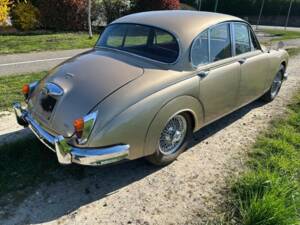 Image 4/6 of Jaguar Mk II 3.8 (1962)