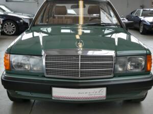 Bild 1/50 von Mercedes-Benz 190 (1989)