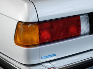 Immagine 14/24 di BMW 323i (1980)