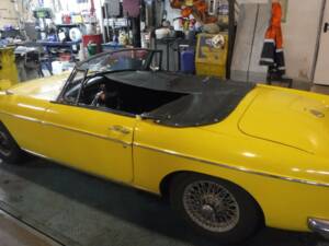 Image 37/50 of MG MGB (1967)