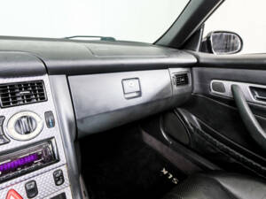 Image 28/50 of Mercedes-Benz SLK 200 Kompressor (2001)