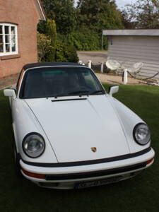 Image 4/13 de Porsche 911 Carrera 3.2 (1989)