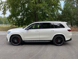 Immagine 2/32 di Mercedes-AMG GLS 63 4MATIC+ (2023)