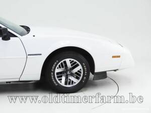 Bild 9/15 von Pontiac Firebird TransAm (1990)