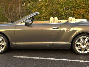 Immagine 9/44 di Bentley Continental GTC (2011)