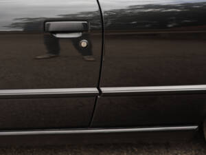 Image 34/83 de BMW 325i (1990)