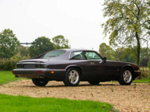 Image 7/50 of Jaguar XJS 6.0 (1993)