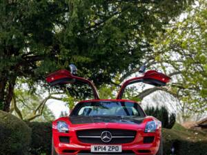 Image 18/50 of Mercedes-Benz SLS AMG GT &quot;Final Edition&quot; (2014)