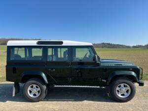 Imagen 3/47 de Land Rover Defender 110 Td5 (2000)