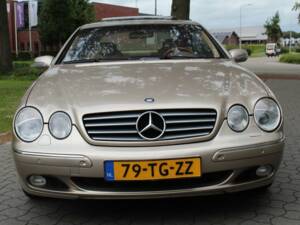 Bild 6/7 von Mercedes-Benz CL 500 (2000)