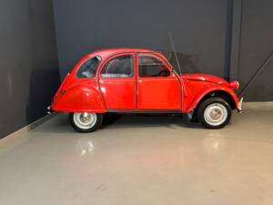 Imagen 9/53 de Citroën 2 CV 6 Club (1987)