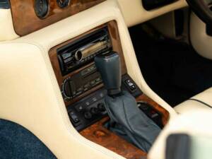 Bild 8/50 von Aston Martin Virage Volante (1995)