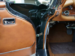 Image 36/50 of Mercedes-Benz 280 SE 3,5 (1971)