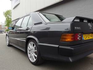 Immagine 29/98 di Mercedes-Benz 190 E 2.3-16 (1985)