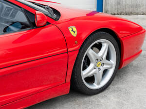 Imagen 37/89 de Ferrari F 355 Berlinetta (1996)