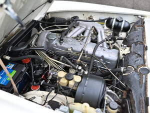 Image 35/38 of Mercedes-Benz 280 SL (1968)