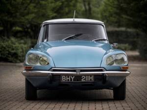 Image 3/7 de Citroën DS 21 (1969)