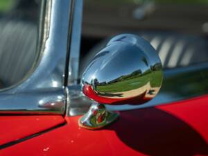 Image 42/50 de Jaguar E-Type 4.2 (1966)