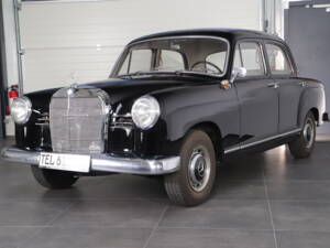 Imagen 2/37 de Mercedes-Benz 180 Db (1961)