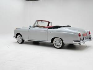 Image 4/15 of Mercedes-Benz 220 S Cabriolet (1959)