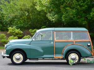 Image 2/50 of Morris Minor 1000 (1964)