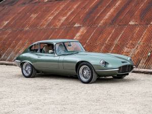 Image 10/50 of Jaguar Type E V12 (2+2) (1971)