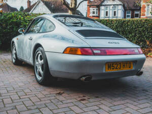 Image 16/50 of Porsche 911 Carrera (1994)