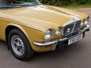 Bild 10/40 von Daimler Sovereign 4.2 (1976)