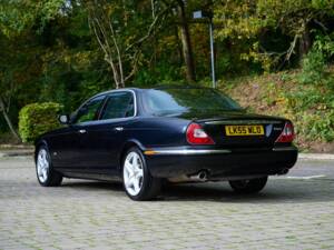 Bild 3/8 von Jaguar S-Type 4.2 V8 R (2006)