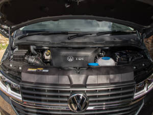 Image 13/23 of Volkswagen T6.1 Kombi 2.0 TDI 4Motion (2024)