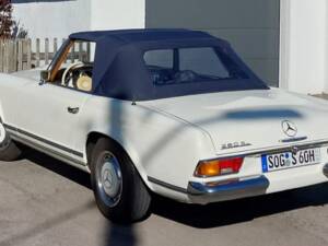 Image 5/6 of Mercedes-Benz 280 SL (1969)