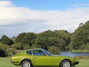 Image 17/40 of Datsun 240 Z (1972)