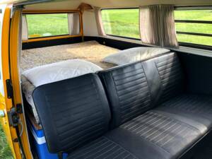 Immagine 44/49 di Volkswagen T2 a&#x2F;b (1977)