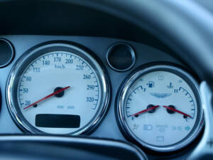 Immagine 14/50 di Aston Martin V12 Vanquish (2002)