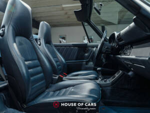 Image 20/25 of Porsche 911 Carrera 2 (1993)