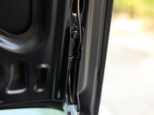Immagine 37/100 di Mercedes-Benz 190 E 2.3 (1992)