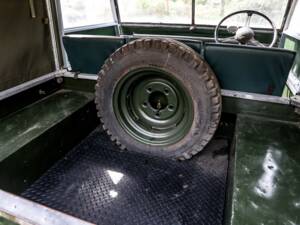 Image 25/34 of Land Rover 86 (1953)