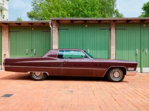 Bild 5/200 von Cadillac Coupe DeVille (1968)