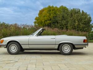 Afbeelding 12/50 van Mercedes-Benz 450 SL (1973)