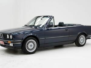 Immagine 1/15 di BMW 325i (1986)