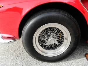 Afbeelding 41/50 van Ferrari 275 GTS (1965)