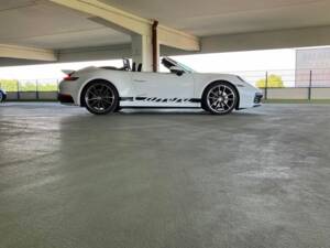 Image 11/22 de Porsche 911 Carrera (2023)
